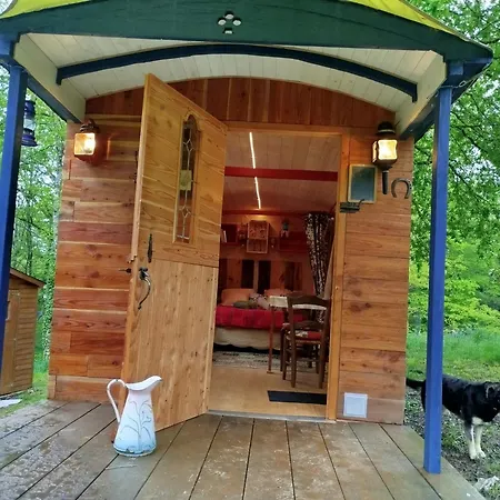 Roulotte Et Par Hasard *