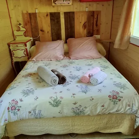 Roulotte Et Par Hasard