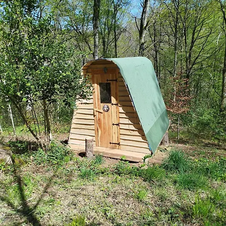 Roulotte Et Par Hasard * Saint-Bressou (Lot)