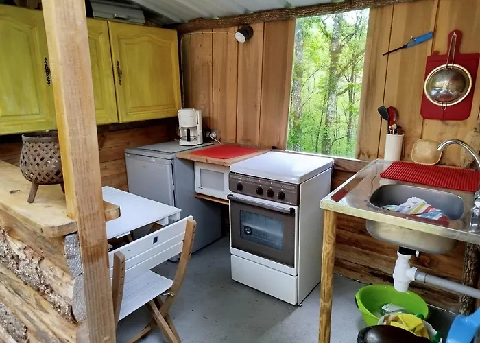 Roulotte Et Par Hasard Kemping Saint-Bressou